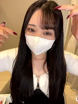 Snapshot of mina_0207 chatting on October 27, 10:47 pm mina 0207 online show from October 27, 10:47 pm