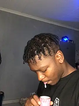 Redfucks333 online show from April 12, 7:41 pm