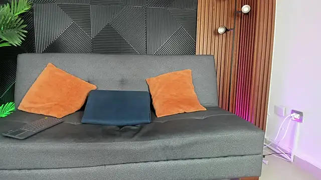 Snapshot of saul_novak chatting on January 22, 7:45 pm saul novak online show from January 22, 7:45 pm