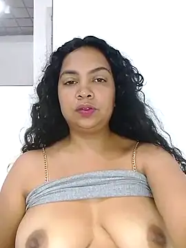 Brendabluee online show from March 22, 3:31 pm