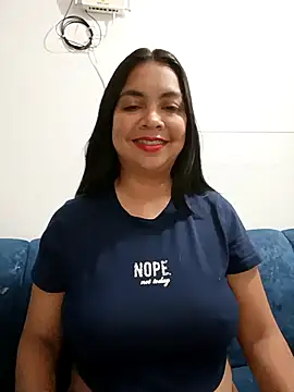 Brendabluee online show from February 21, 9:05 pm