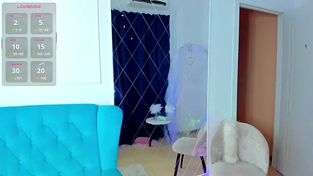 Lina Bennet online show from November 28, 1:52 am