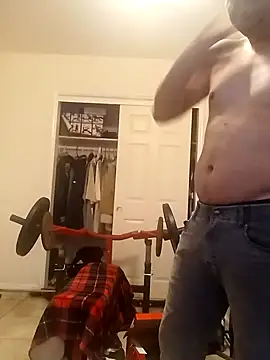 Snapshot of k1oudE chatting on March 2, 6:03 am k1oudE online show from March 2, 6:03 am