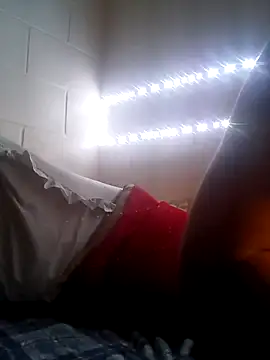 Snapshot of k1oudE chatting on March 2, 2:24 pm k1oudE online show from March 2, 2:24 pm