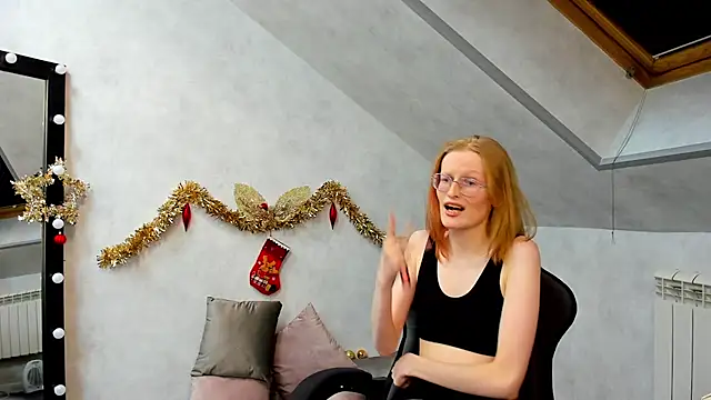 Snapshot of ElizabethHarpper chatting on January 7, 1:46 pm ElizabethHarpper online show from January 7, 1:46 pm