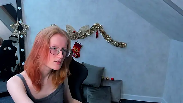 Snapshot of ElizabethHarpper chatting on January 14, 11:42 am ElizabethHarpper online show from January 14, 11:42 am