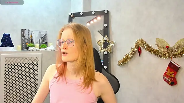 Snapshot of ElizabethHarpper chatting on January 18, 2:12 pm ElizabethHarpper online show from January 18, 2:12 pm