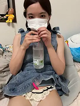 Snapshot of RIRI_Chan_ chatting on July 18, 11:58 am RIRI Chan online show from July 18, 11:58 am
