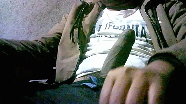 Snapshot of virgin_Odiaboy chatting on February 1, 11:58 pm virgin Odiaboy online show from February 1, 11:58 pm