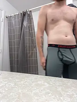 Snapshot of tcadle1824 chatting on December 29, 2:10 pm tcadle1824 online show from December 29, 2:10 pm