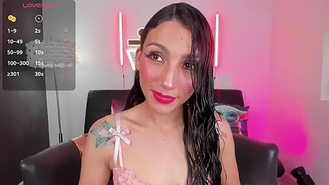 Snapshot of miss___evangeline chatting on May 4, 2:40 am miss evangeline online show from May 4, 2:40 am