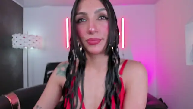 Snapshot of miss___evangeline chatting on July 3, 2:40 am miss evangeline online show from July 3, 2:40 am