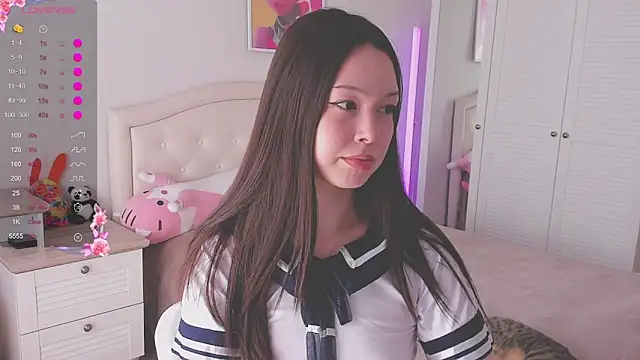 kittenrisha online show from April 7, 7:53 am