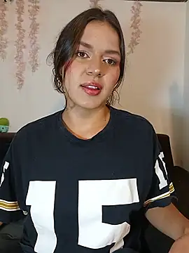 Danni shy online show from May 24, 8:25 pm