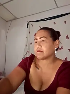 Snapshot of Abigail_BigTits chatting on January 23, 1:41 am Abigail BigTits online show from January 23, 1:41 am