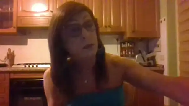 Tiabet online show from November 4, 9:03 pm