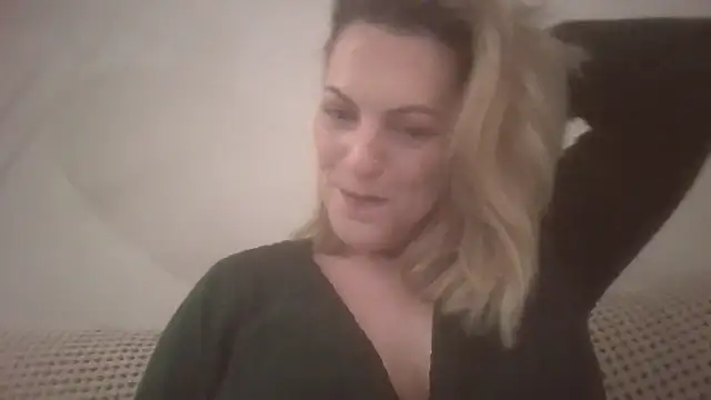 Gigi-Honey online show from February 1, 9:13 pm