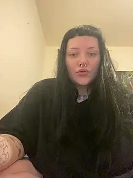 Gothicsiren online show from February 26, 6:00 pm