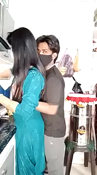 Snapshot of Best-Couple chatting on February 12, 7:13 am Best-Couple online show from February 12, 7:13 am