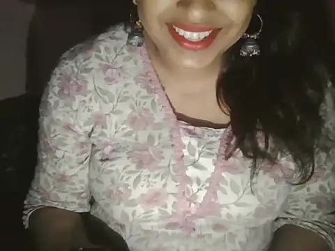 Snapshot of Hot-shanvi chatting on April 30, 11:42 pm Hot-shanvi online show from April 30, 11:42 pm