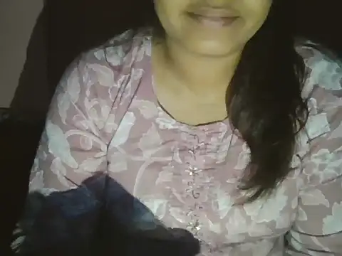 Snapshot of Hot-shanvi chatting on May 8, 12:27 am Hot-shanvi online show from May 8, 12:27 am