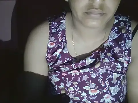Snapshot of Hot-shanvi chatting on July 21, 11:40 pm Hot-shanvi online show from July 21, 11:40 pm