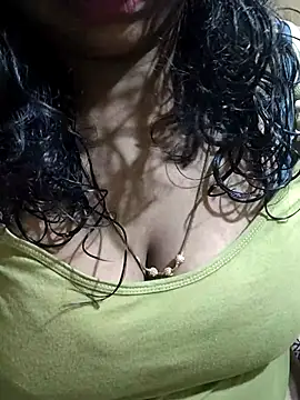 Snapshot of Rathi22 chatting on June 25, 3:17 am Rathi22 online show from June 25, 3:17 am