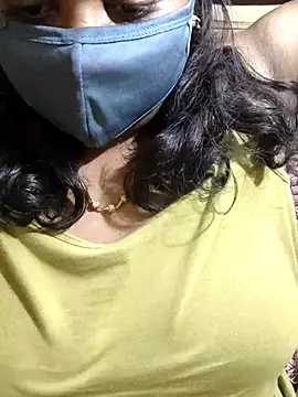 Snapshot of Rathi22 chatting on June 25, 2:43 pm Rathi22 online show from June 25, 2:43 pm