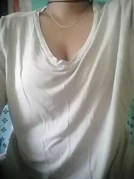 Snapshot of muskan-Sharma chatting on October 15, 5:18 am muskan-Sharma online show from October 15, 5:18 am