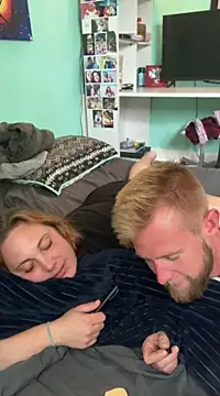 bjayburn online show from February 22, 7:14 pm