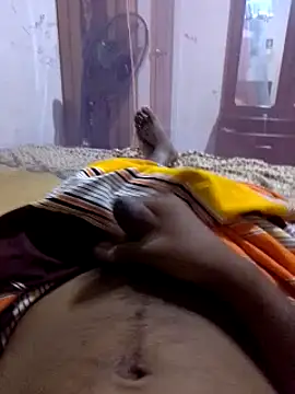 Snapshot of ruthaa chatting on January 16, 5:01 pm ruthaa online show from January 16, 5:01 pm