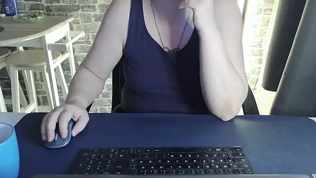 Sweet Phoenix online show from February 6, 7:23 am