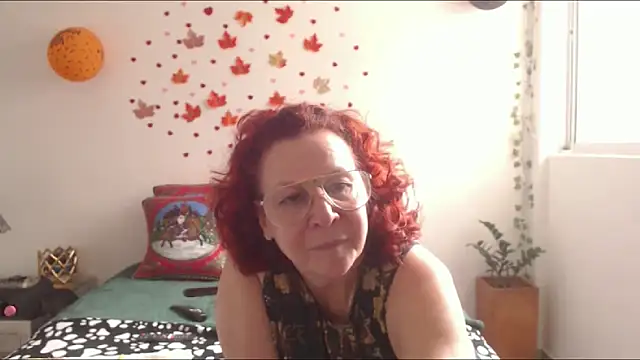 milchanel online show from November 14, 7:12 pm