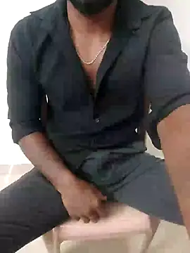 Snapshot of hot_boy_dic chatting on January 2, 6:12 pm hot boy dic online show from January 2, 6:12 pm