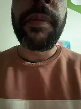 Snapshot of skyisthelimit12 chatting on December 31, 2:40 am skyisthelimit12 online show from December 31, 2:40 am