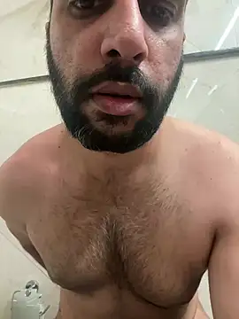 Snapshot of skyisthelimit12 chatting on January 5, 4:59 pm skyisthelimit12 online show from January 5, 4:59 pm