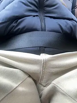 Snapshot of skyisthelimit12 chatting on January 8, 4:02 am skyisthelimit12 online show from January 8, 4:02 am