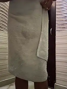 Snapshot of skyisthelimit12 chatting on February 23, 6:28 am skyisthelimit12 online show from February 23, 6:28 am