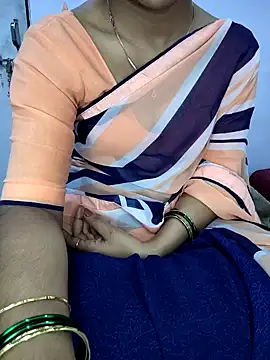 lovelygirl4567 online show from January 31, 7:11 pm