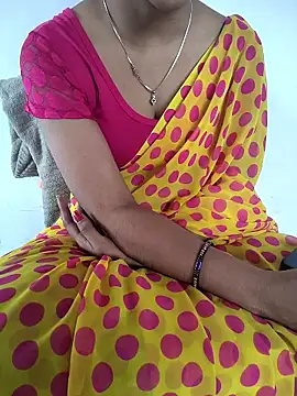 Snapshot of lovelygirl4567 chatting on April 25, 5:54 am lovelygirl4567 online show from April 25, 5:54 am