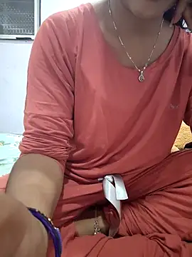 Snapshot of lovelygirl4567 chatting on May 4, 3:30 pm lovelygirl4567 online show from May 4, 3:30 pm