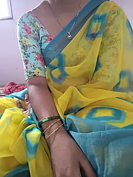 Snapshot of lovelygirl4567 chatting on May 24, 5:34 am lovelygirl4567 online show from May 24, 5:34 am