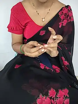 Snapshot of lovelygirl4567 chatting on June 7, 5:44 am lovelygirl4567 online show from June 7, 5:44 am