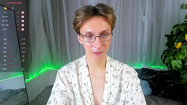 Adrian Di online show from January 25, 7:28 pm