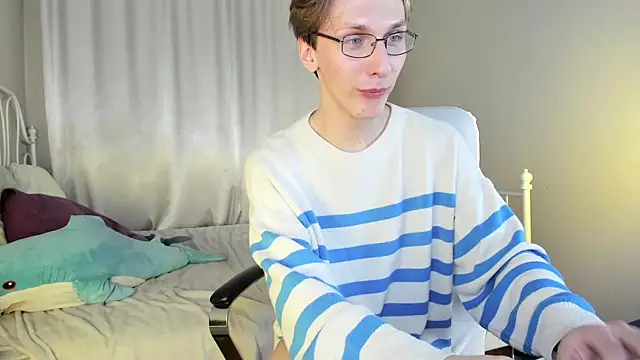 Adrian Di online show from February 6, 10:32 pm