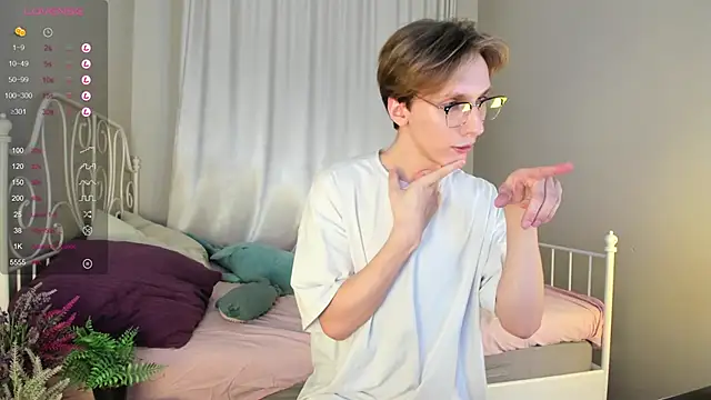 Adrian Di online show from February 21, 3:54 pm