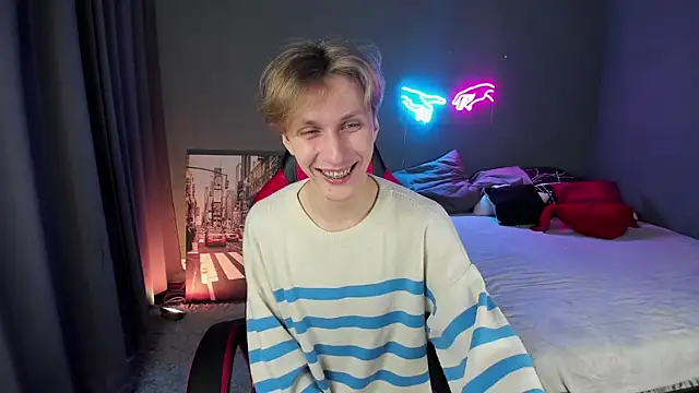 Adrian Di online show from February 24, 4:36 pm