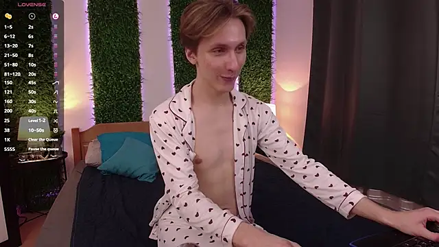 Adrian Di online show from March 8, 7:09 pm