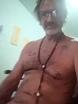 Cloudin around online show from October 11, 7:34 pm