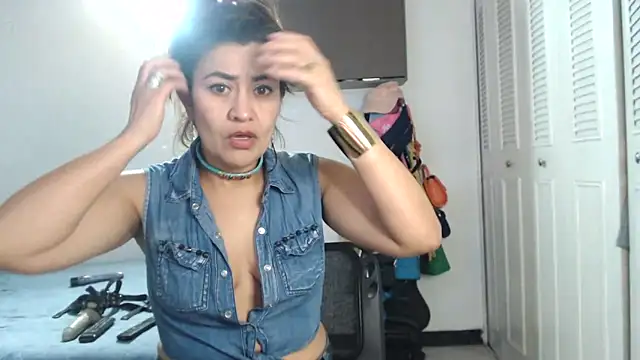 CamilaLix online show from March 6, 2:51 am